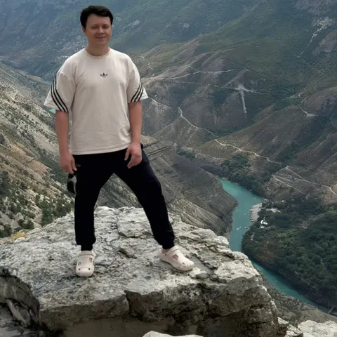 Артём Макарьев